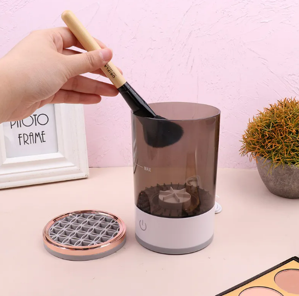 Limpiador Automático Recargable para Brochas de Maquillaje